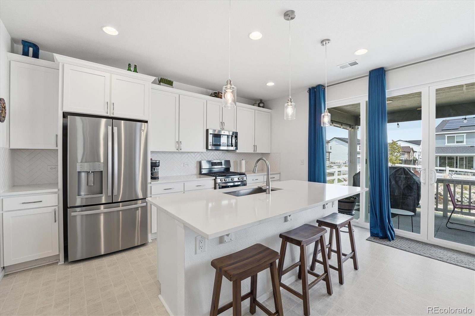 2595 Gray Wolf Place