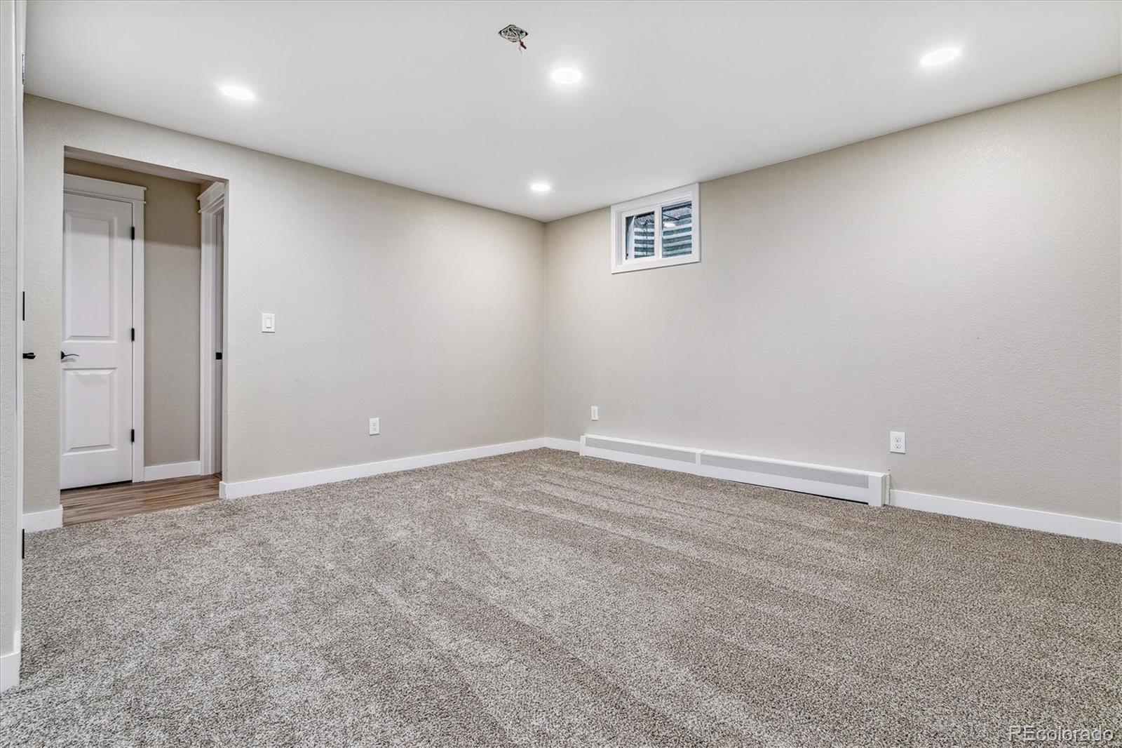 5992 S Pennsylvania Street