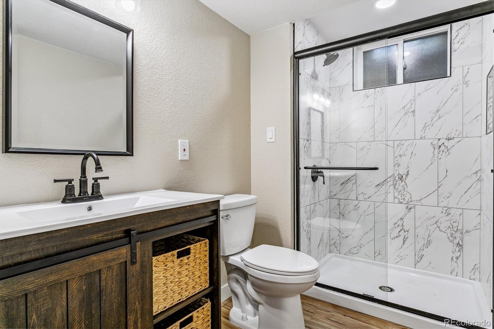 5992 S Pennsylvania Street