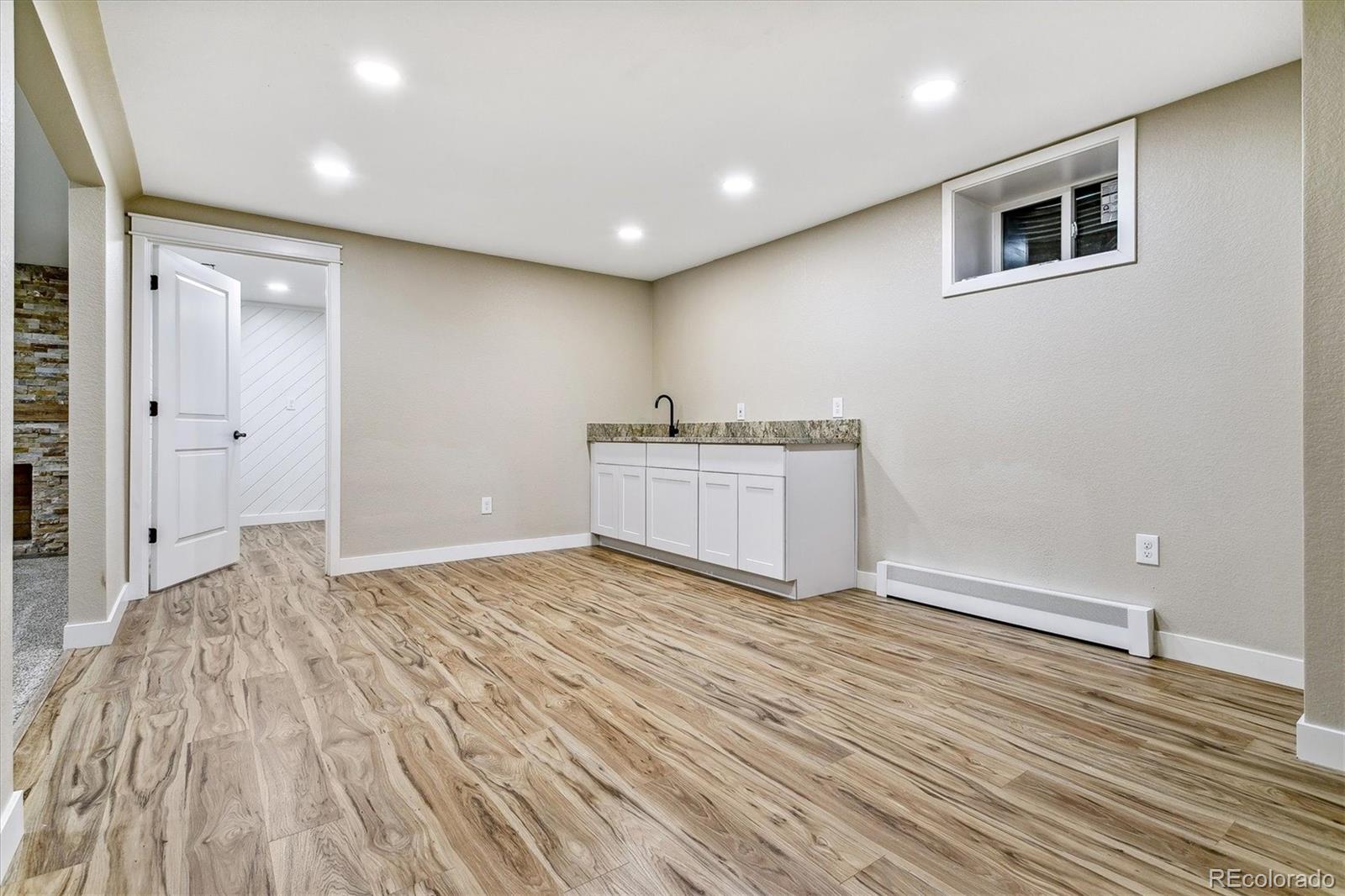 5992 S Pennsylvania Street