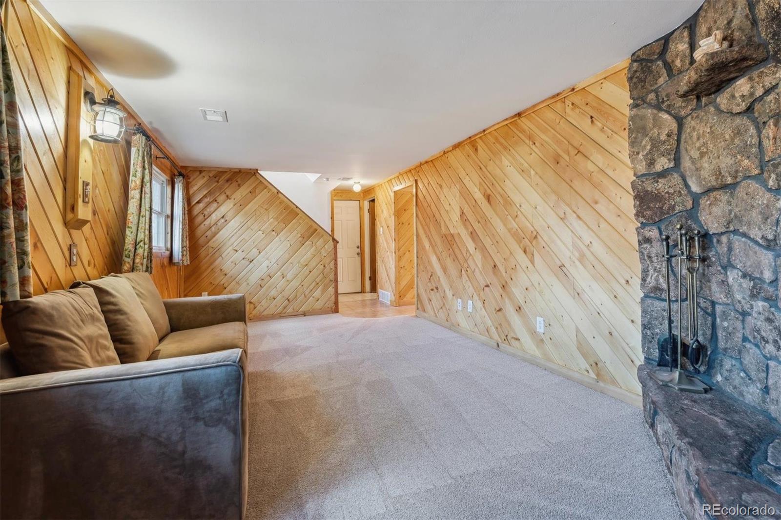 1231 Missouri Avenue