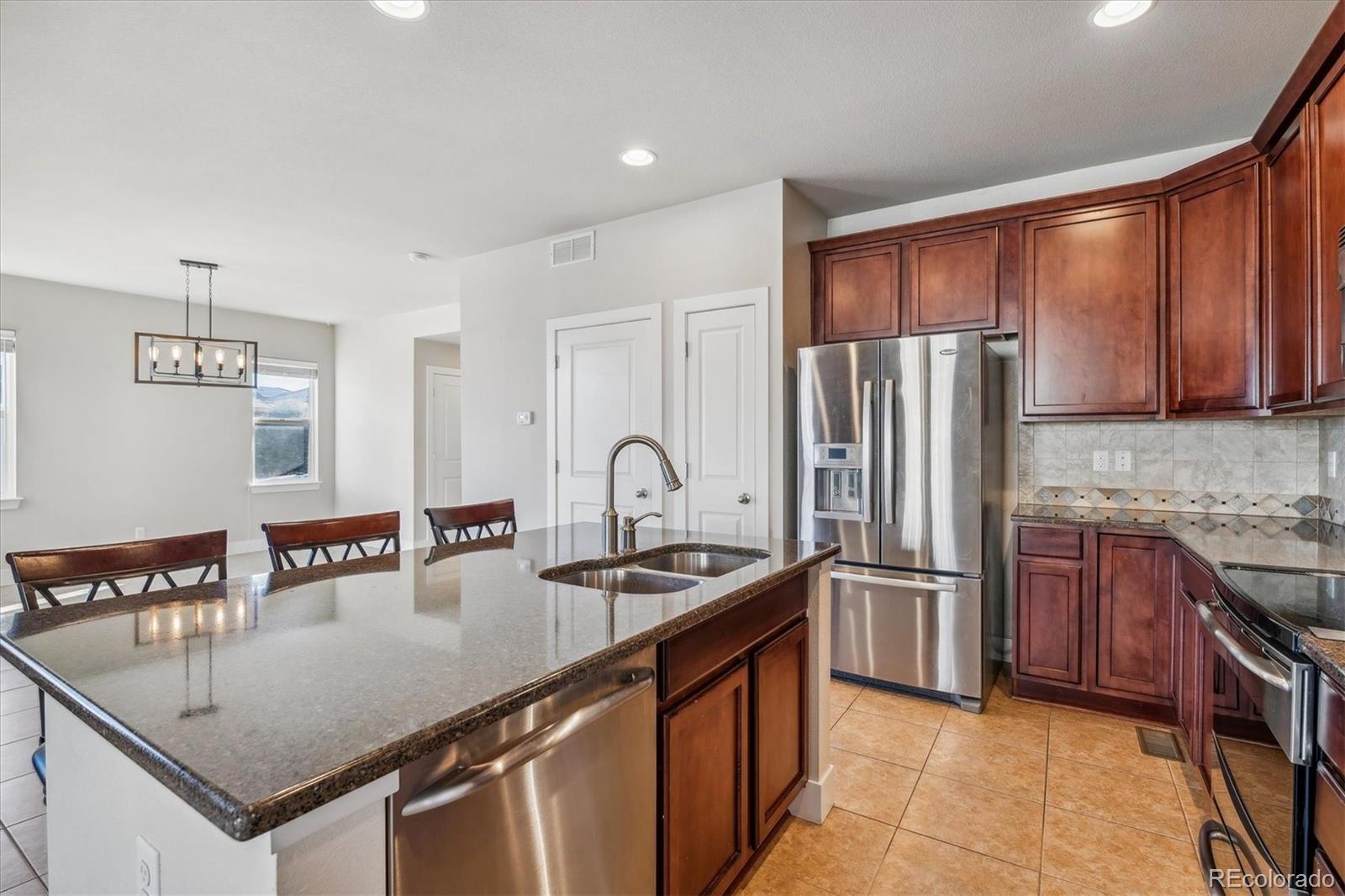 10461 Rutledge Street