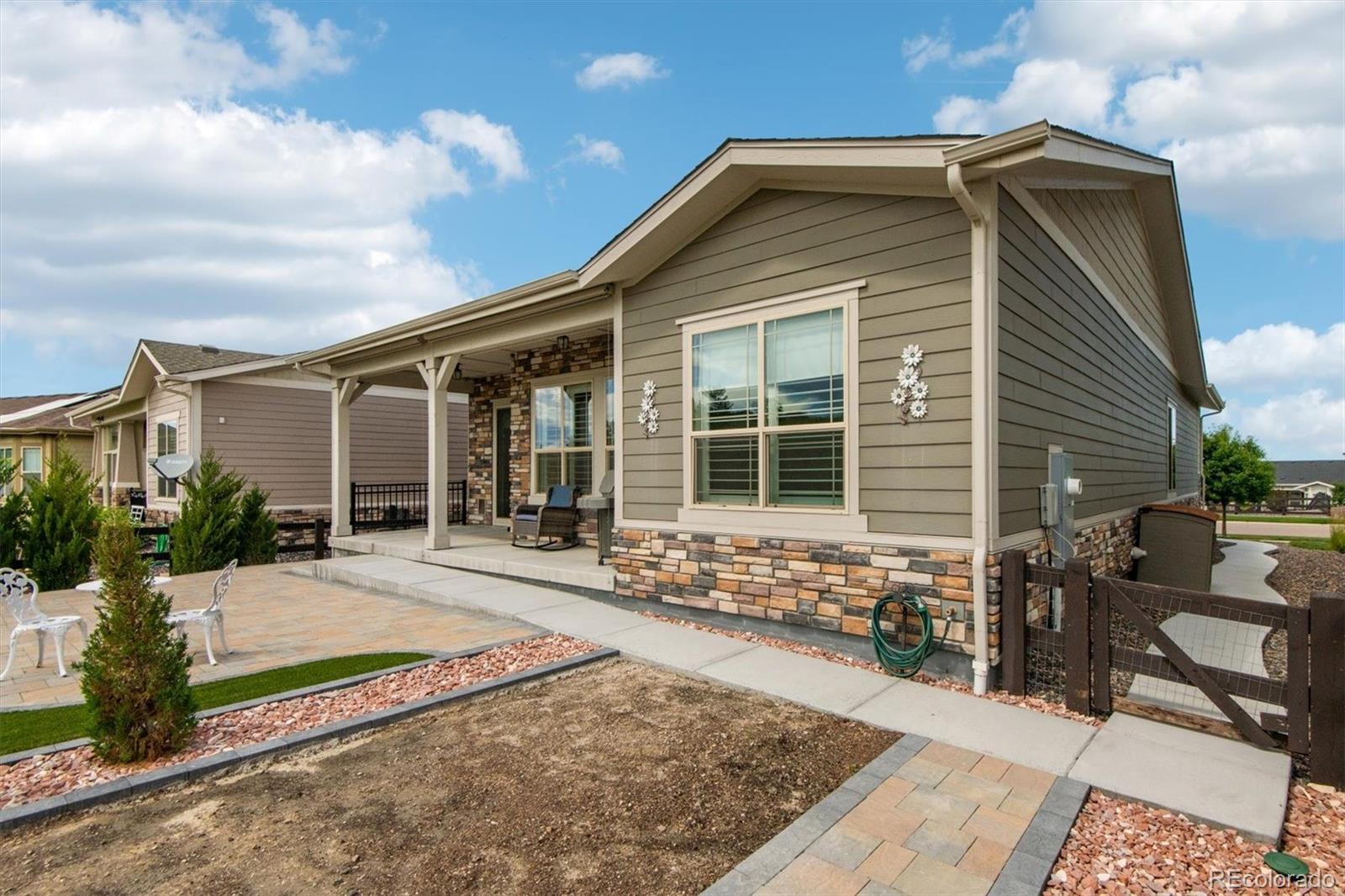 22542 E Del Norte Drive