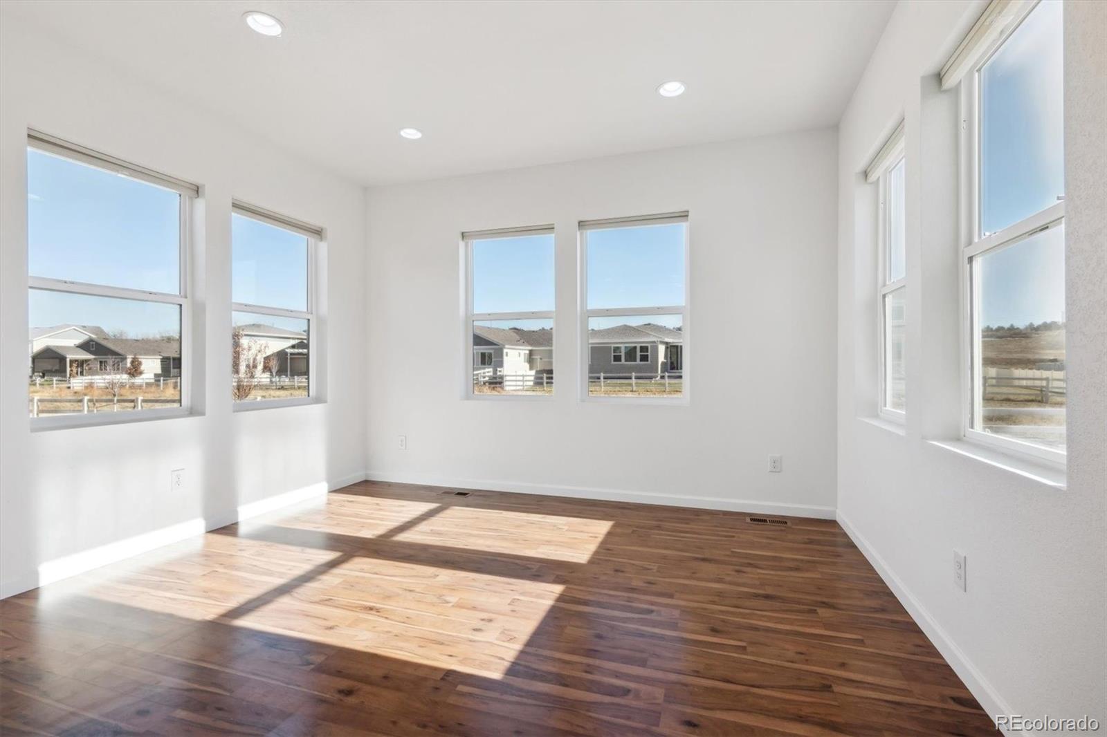 5694 Pinto Valley Street