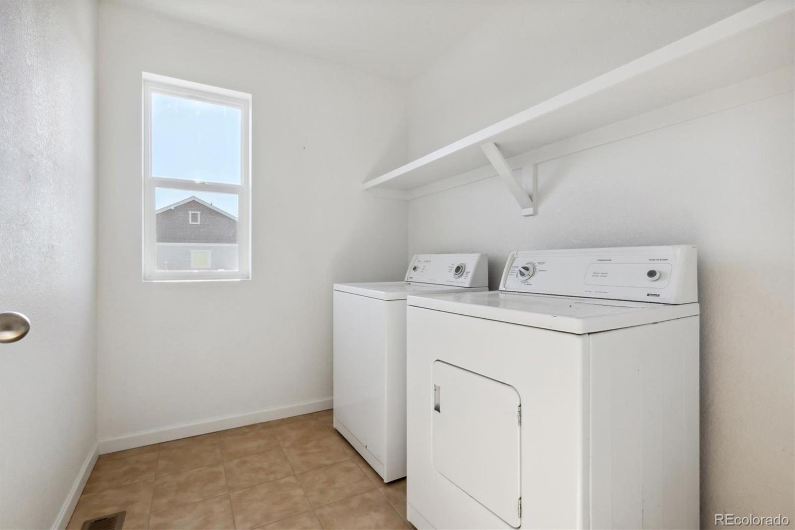 5694 Pinto Valley Street