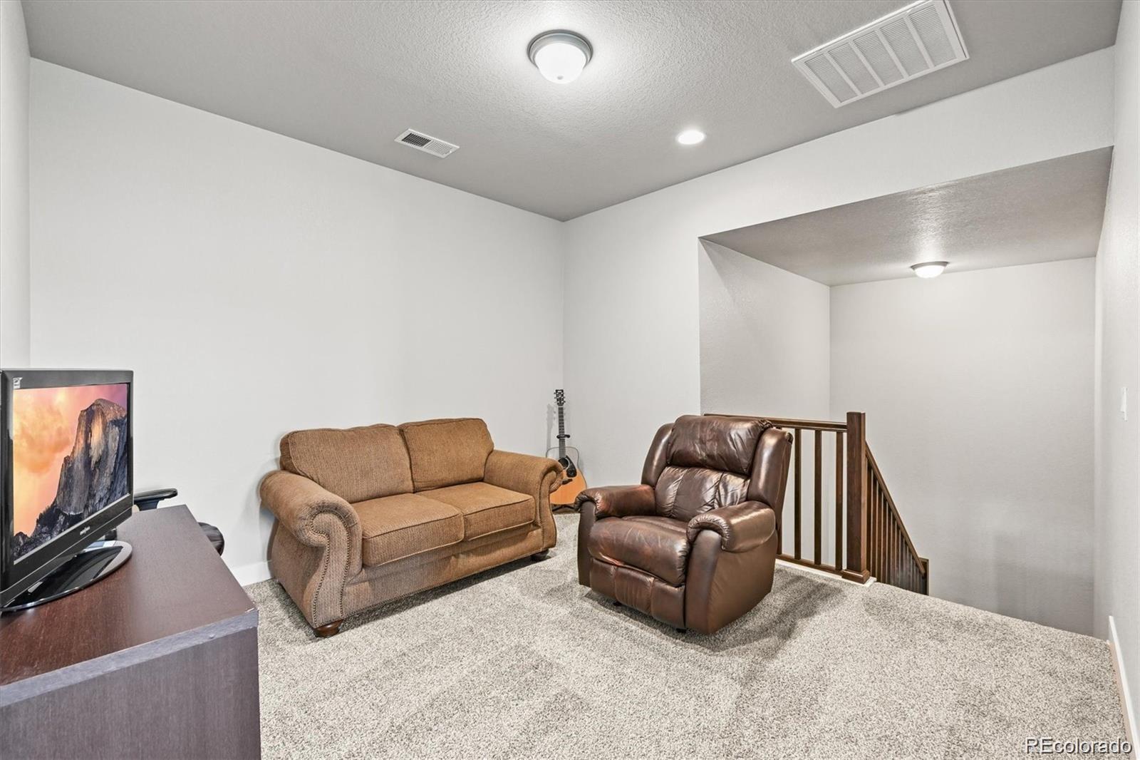 3293 Offbeaten Place