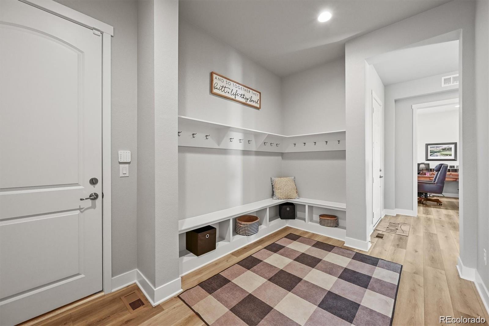 3293 Offbeaten Place