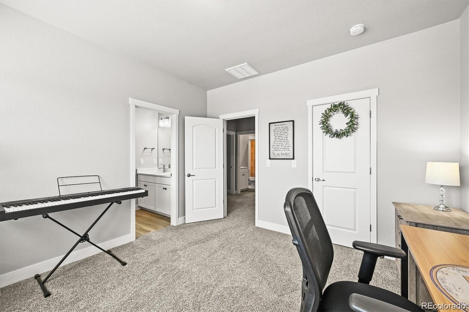 3293 Offbeaten Place