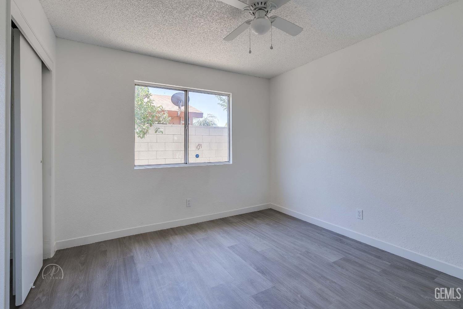 1857 Fern Tree Close