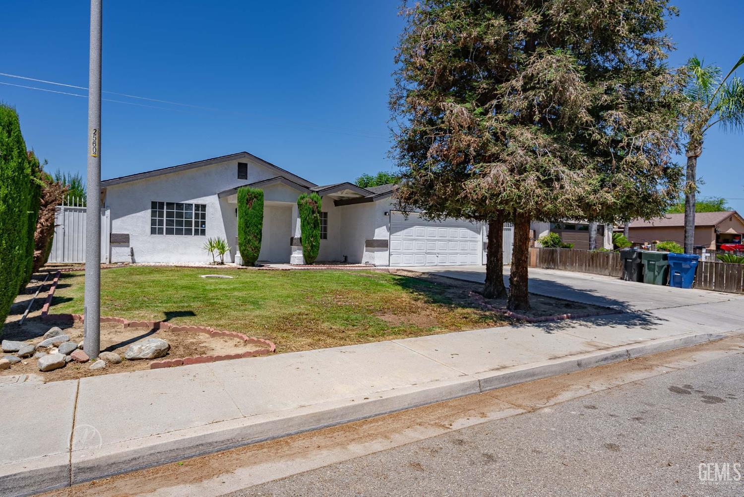 1857 Fern Tree Close