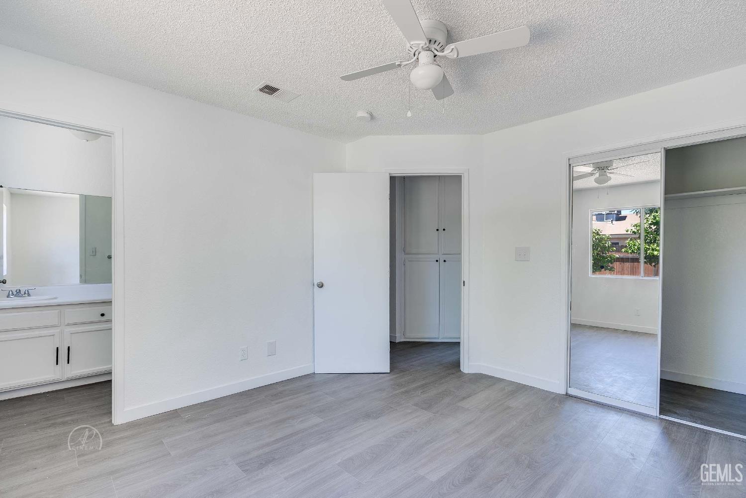 1857 Fern Tree Close