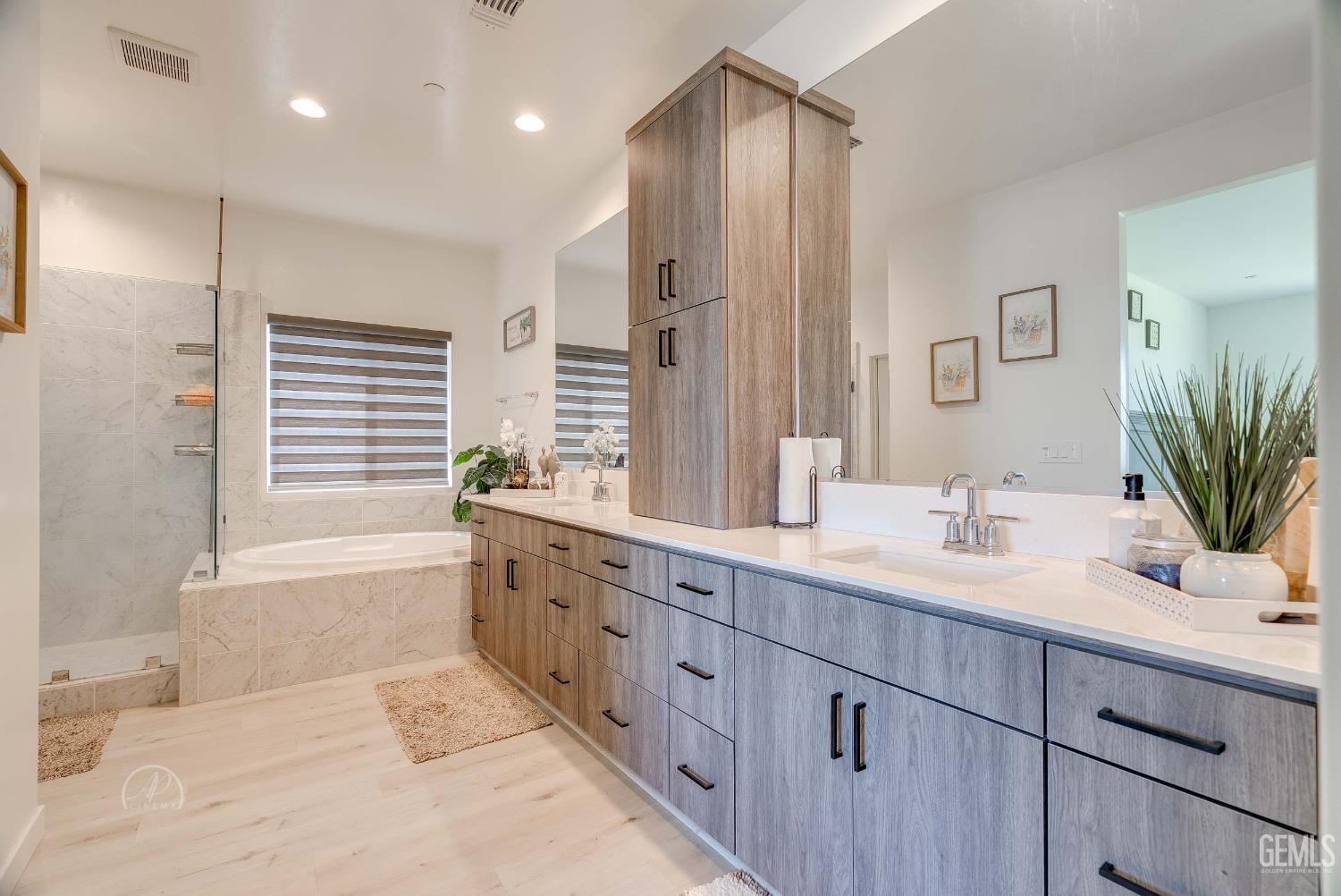 1215 Brookline Lane