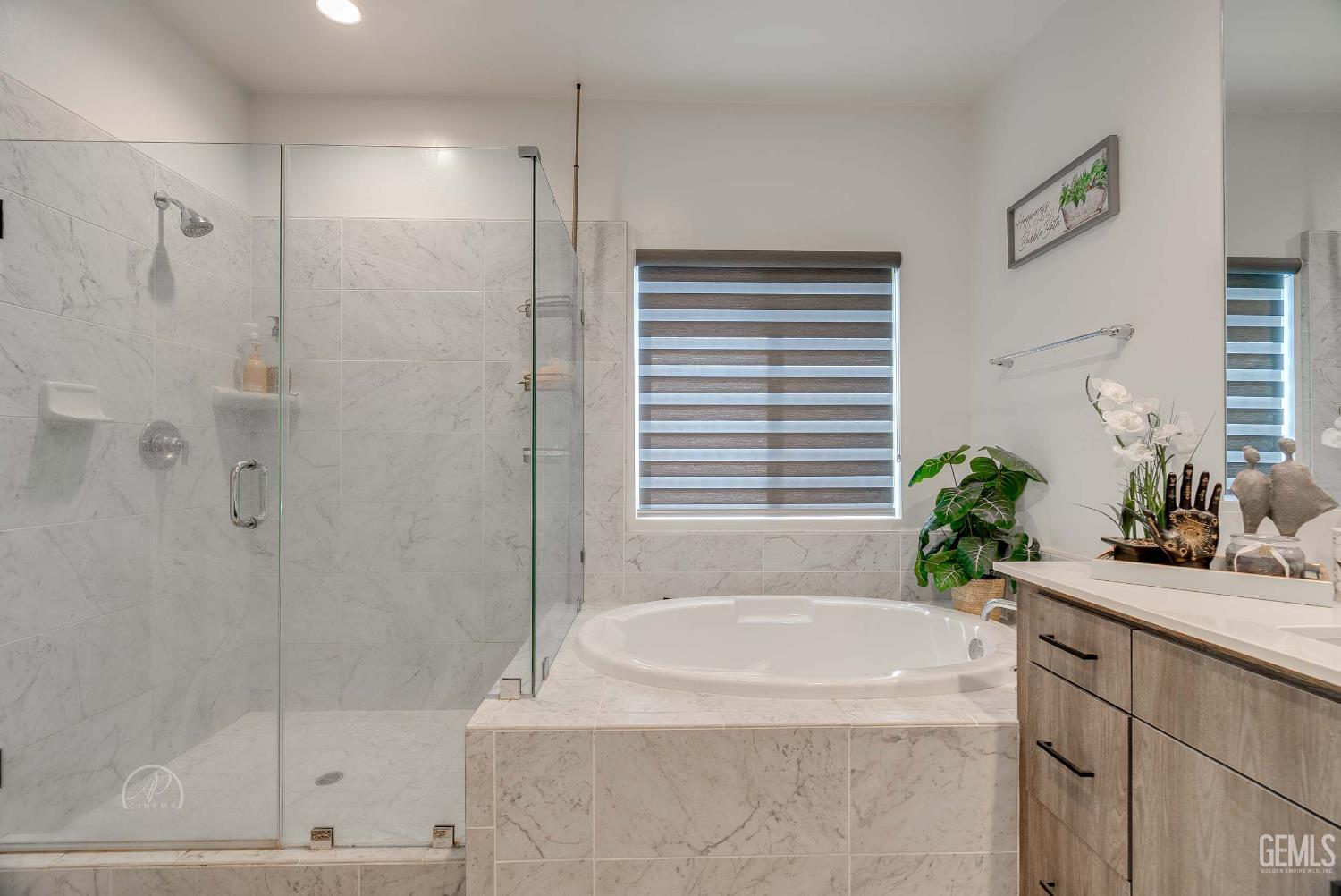 1215 Brookline Lane