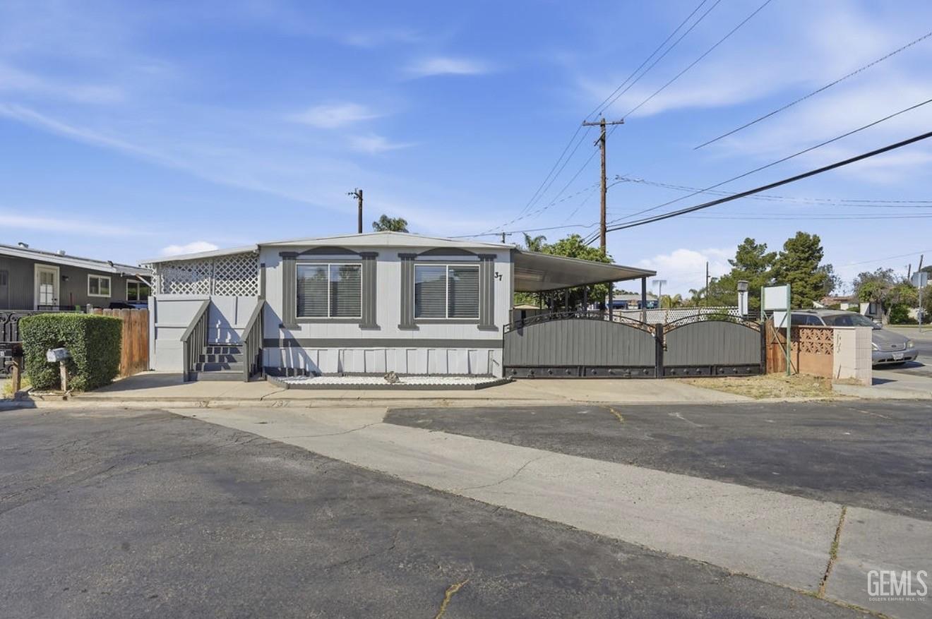 420 Oswell Street Unit: 37