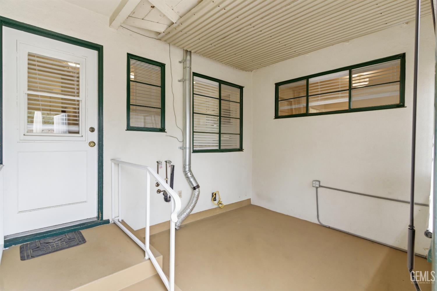 4629 Fishering Drive