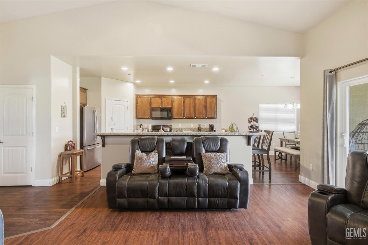 2551 Santa Clara Court