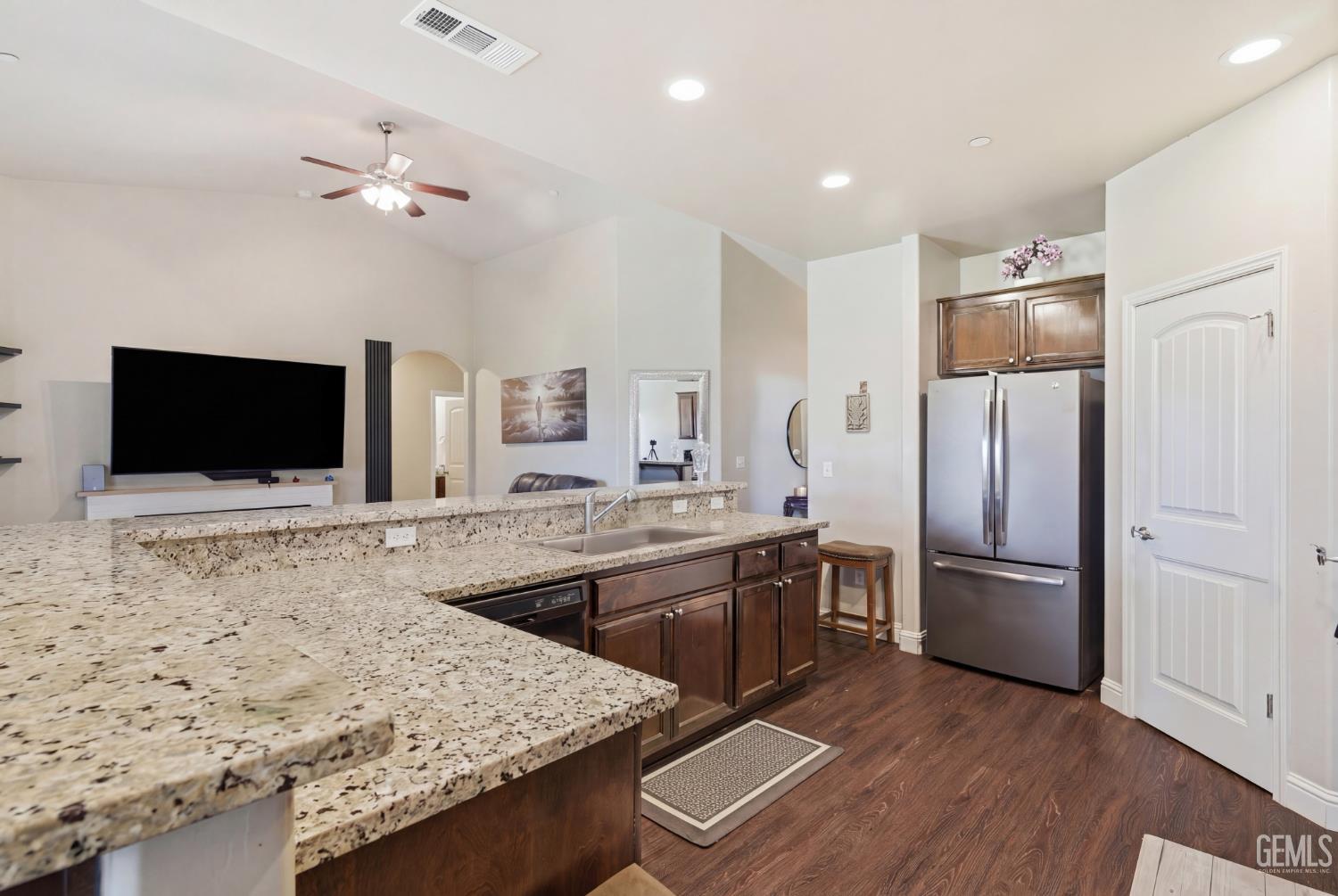 2551 Santa Clara Court