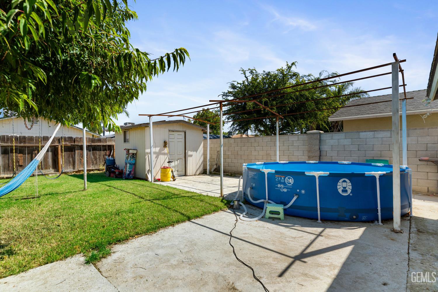 1016 Iris Street