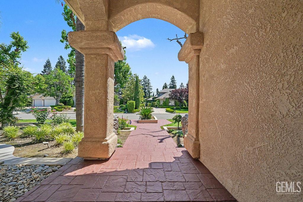 10111 N Spanish Bay Drive