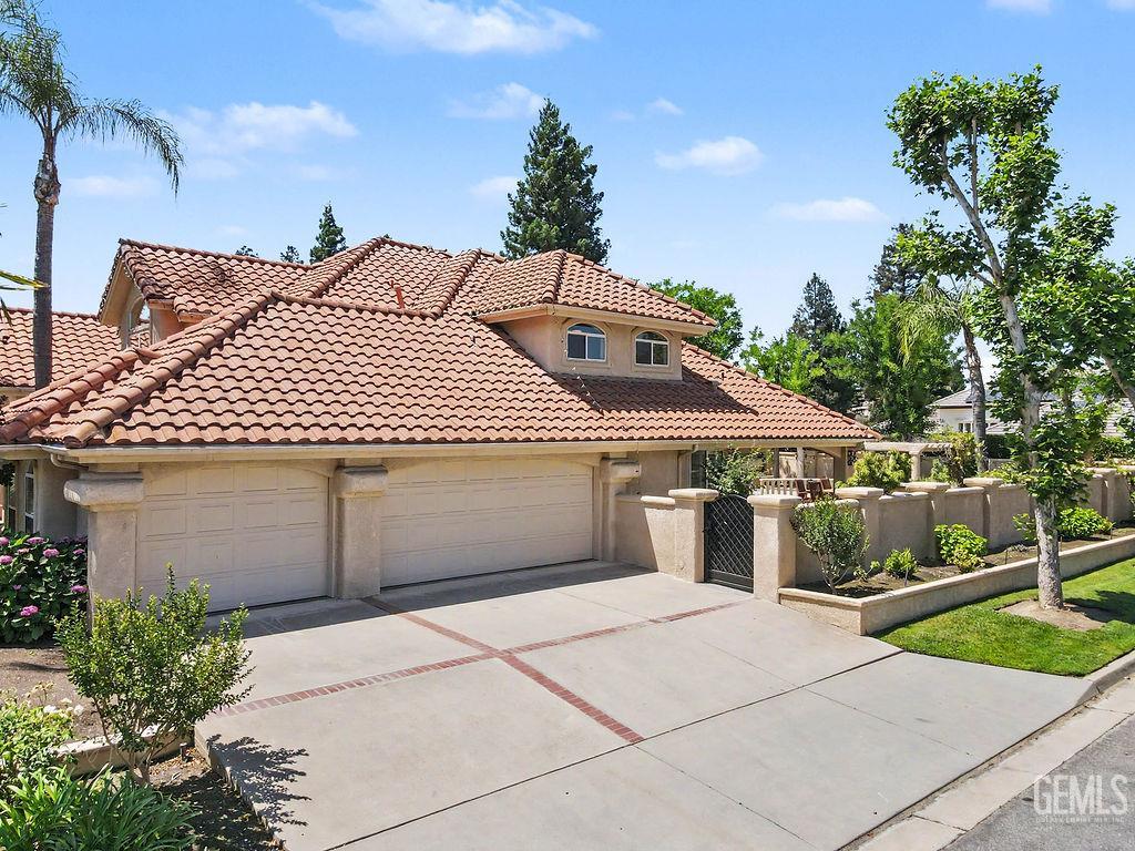 10111 N Spanish Bay Drive