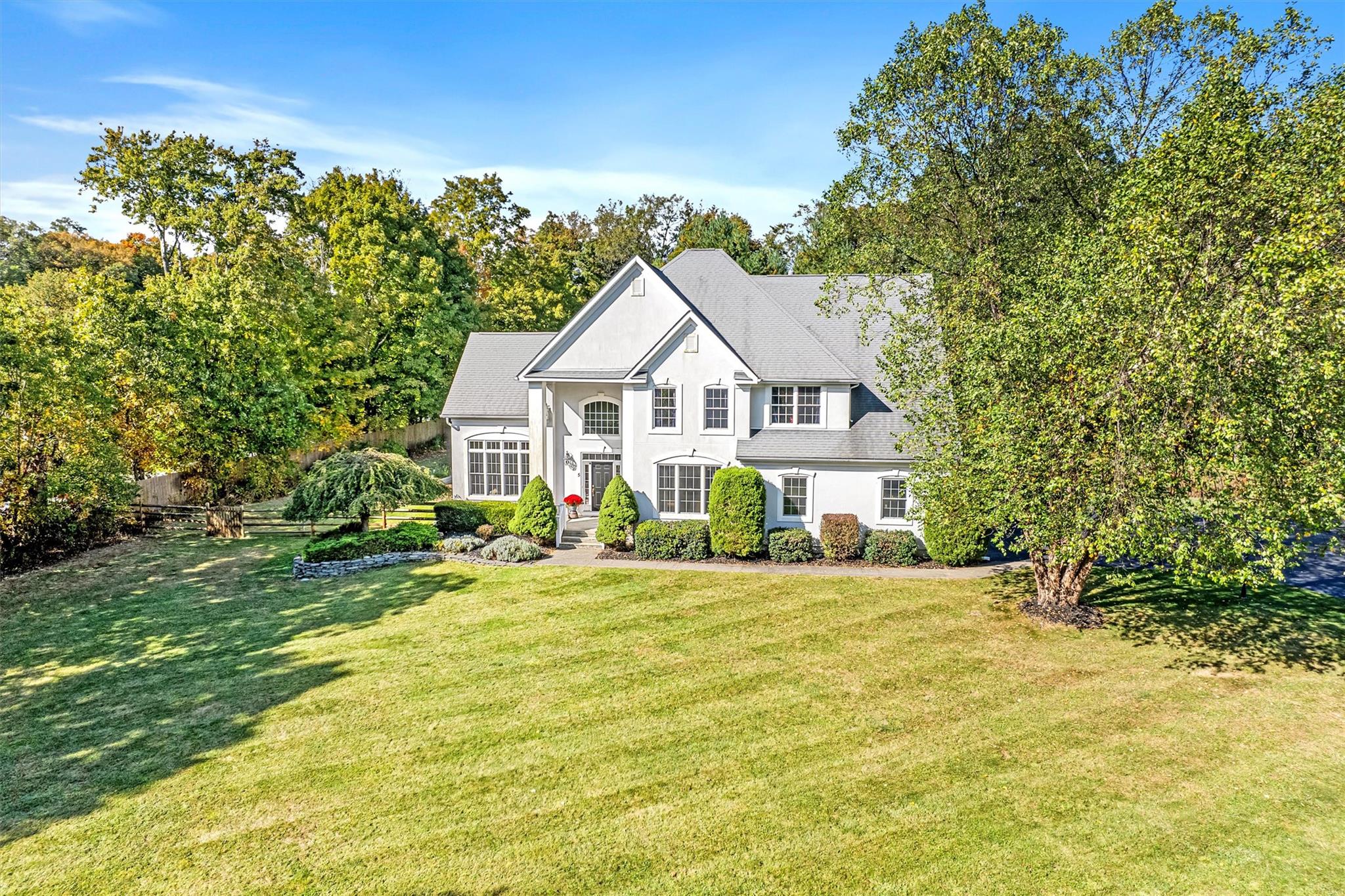 5 Balmoral Court