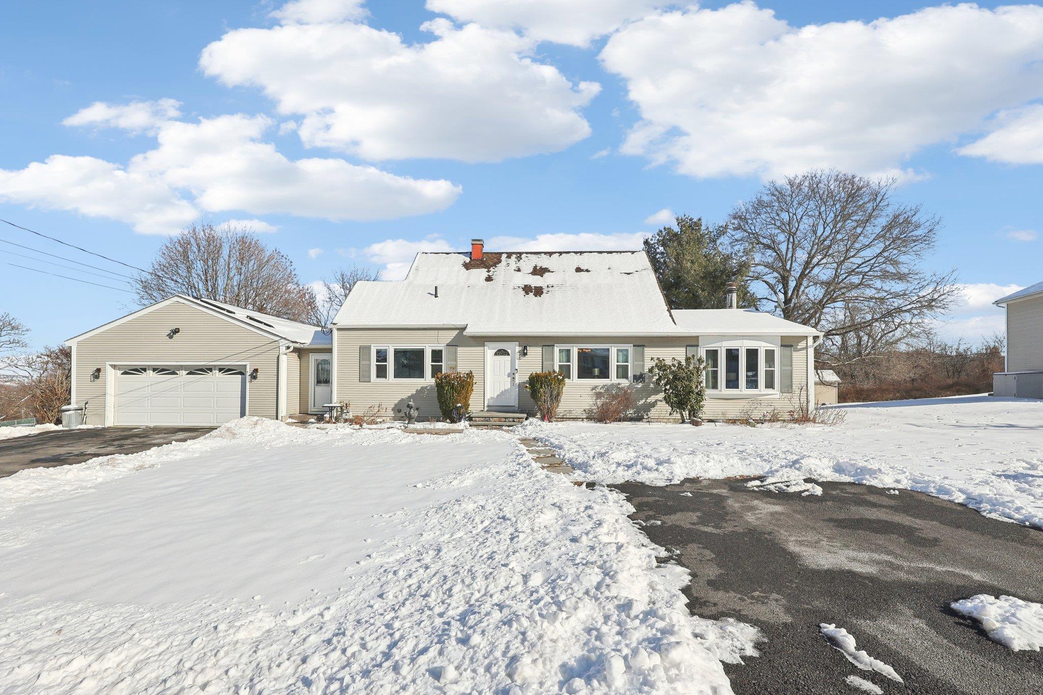7 High Ridge Road