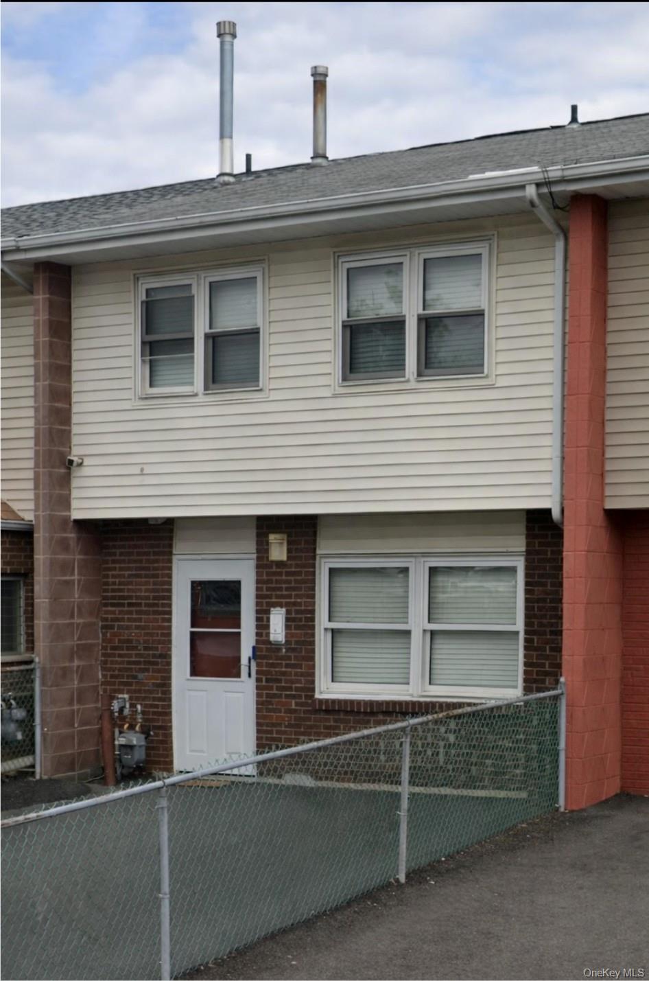 4 McLaughlin Avenue