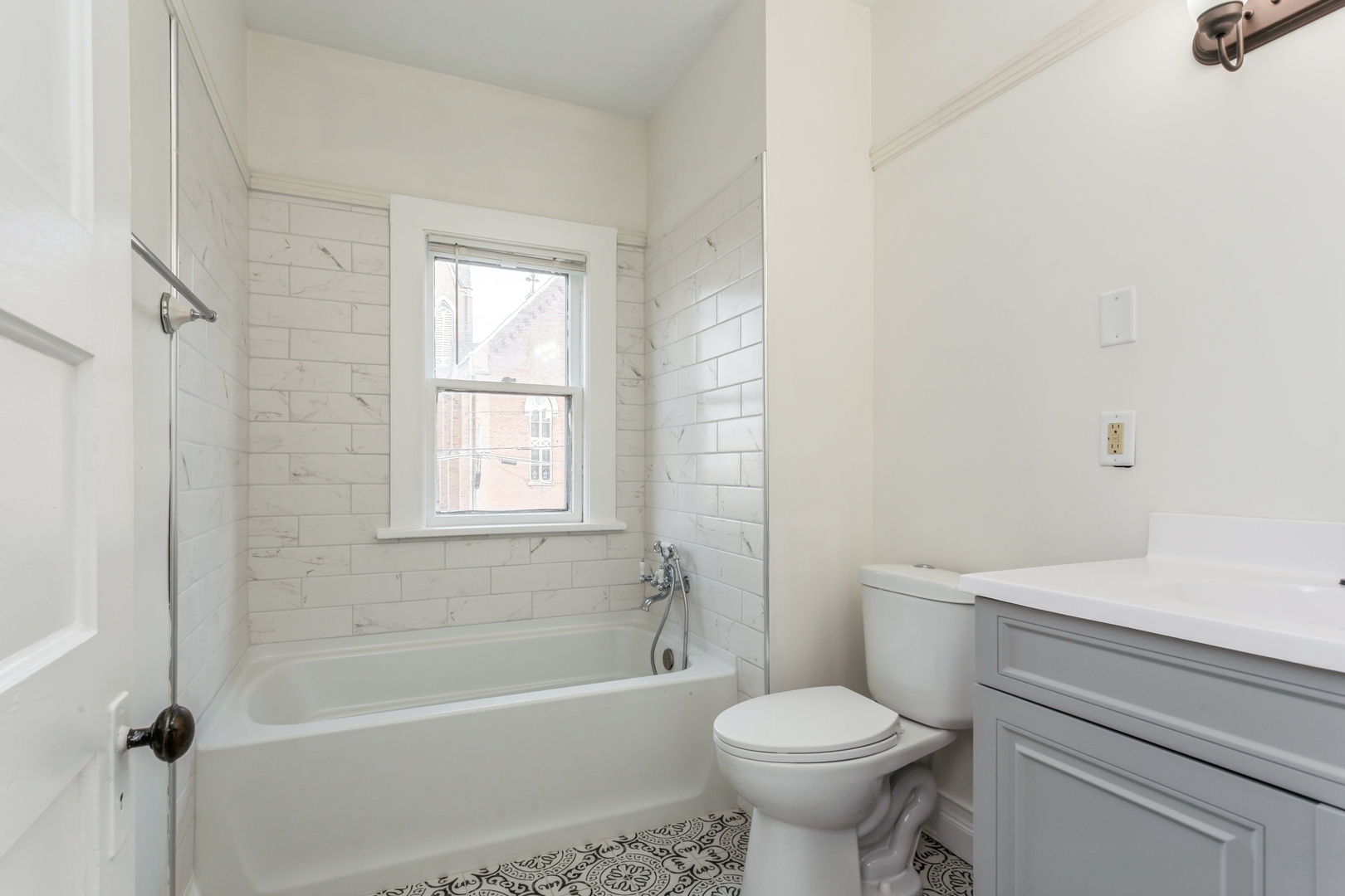 224 S 2nd Street