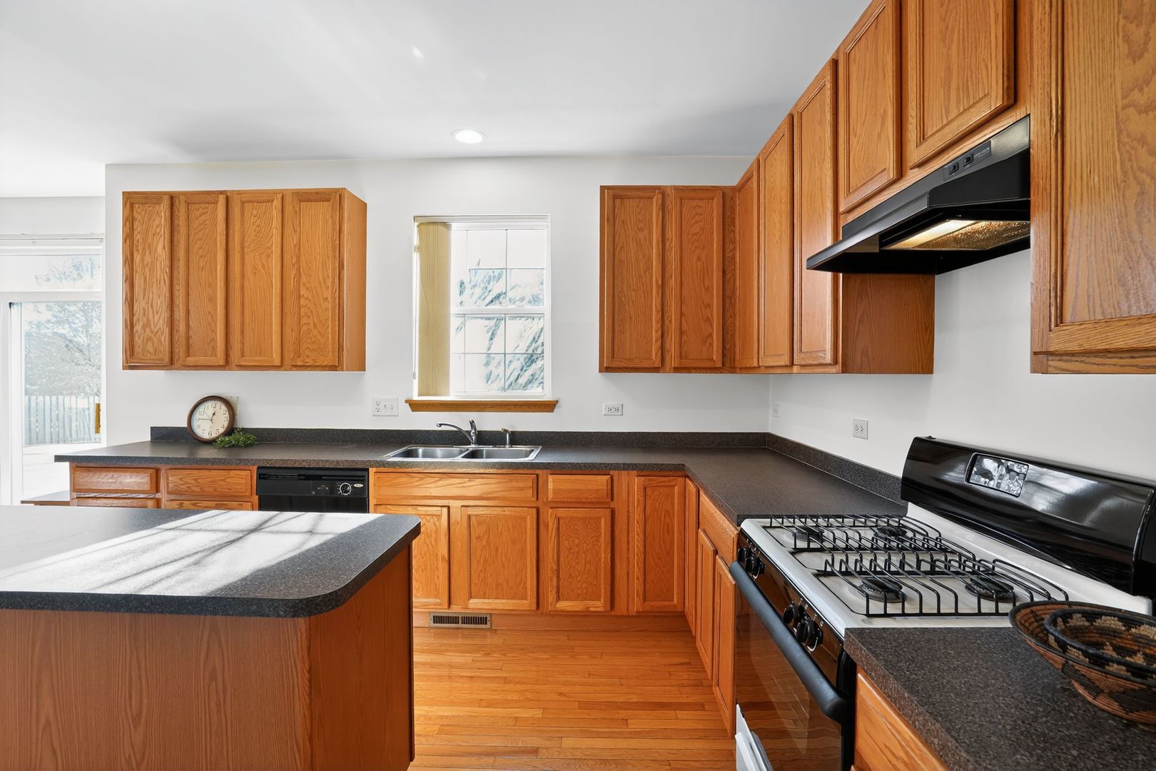 2722 Moraine Valley Road