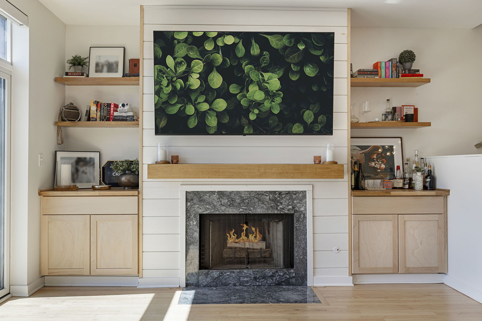 1830 N Winchester Avenue Unit: 105