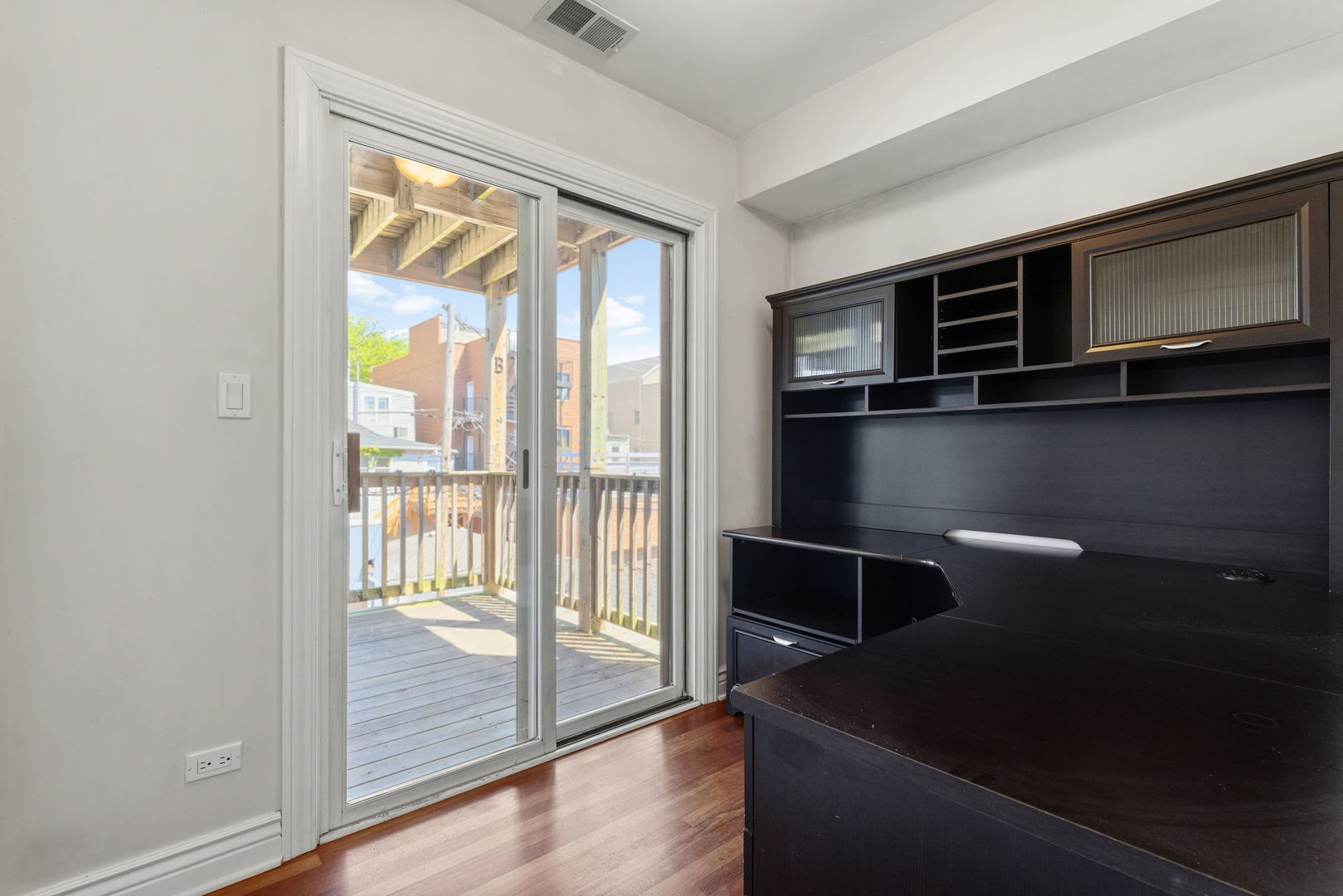 1744 W HENDERSON Street Unit: 2