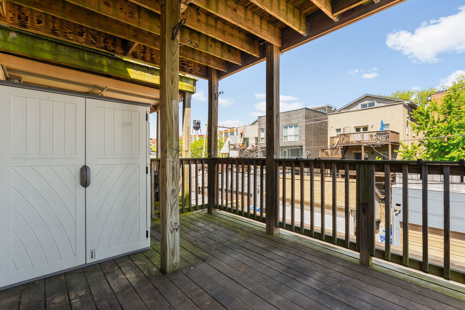 1744 W HENDERSON Street Unit: 2
