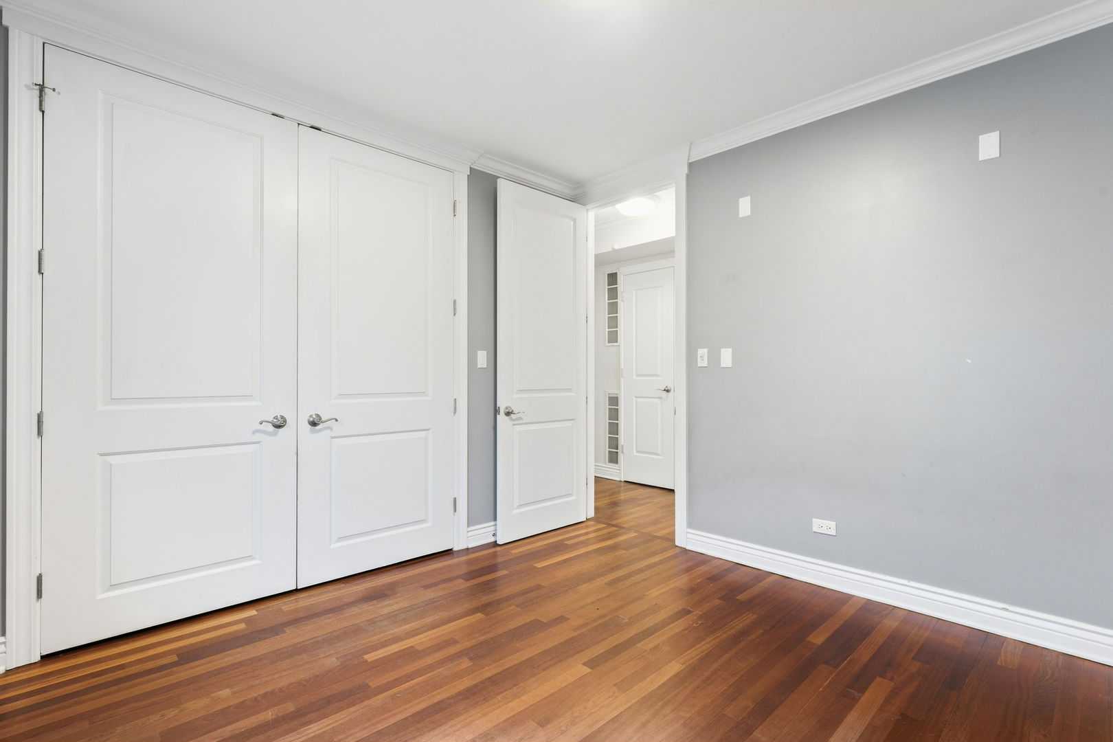 1744 W HENDERSON Street Unit: 2
