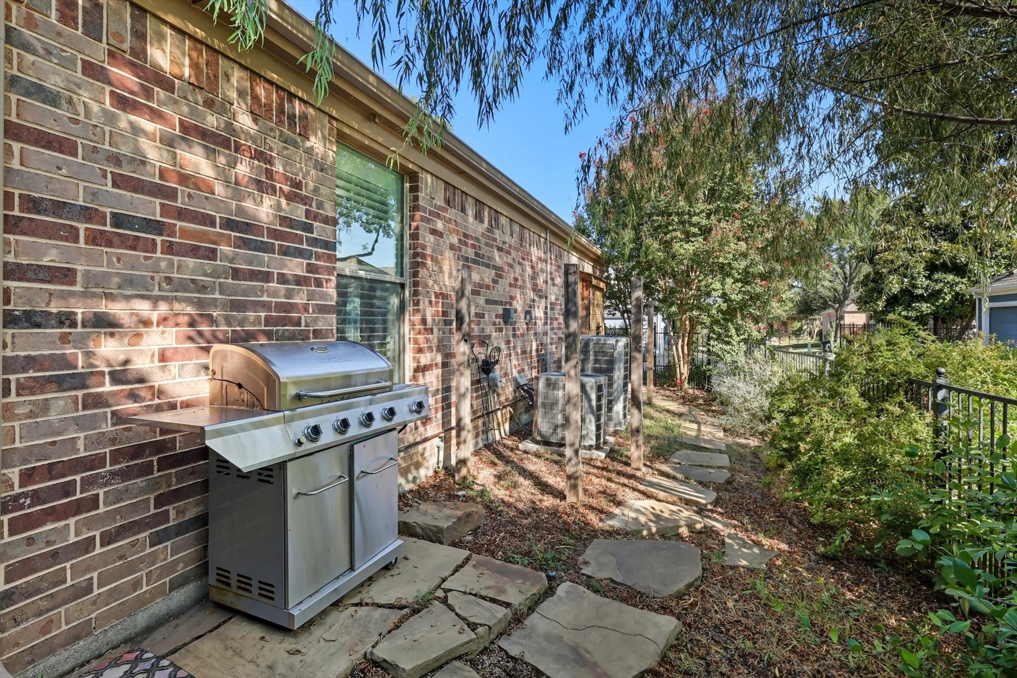 8621 Beetle Nut Lane