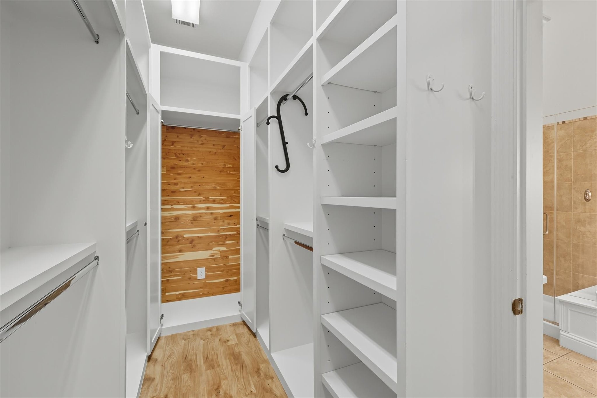 8621 Beetle Nut Lane