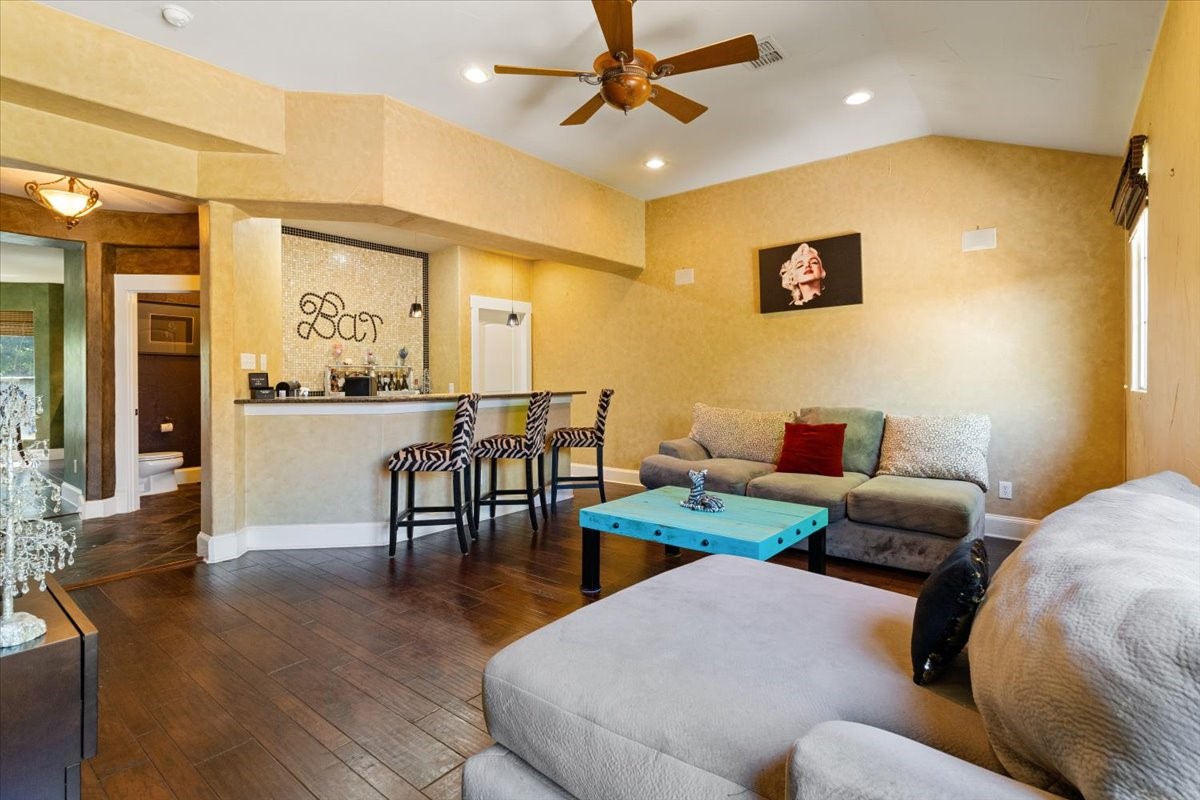 2605 Piazza Court 2