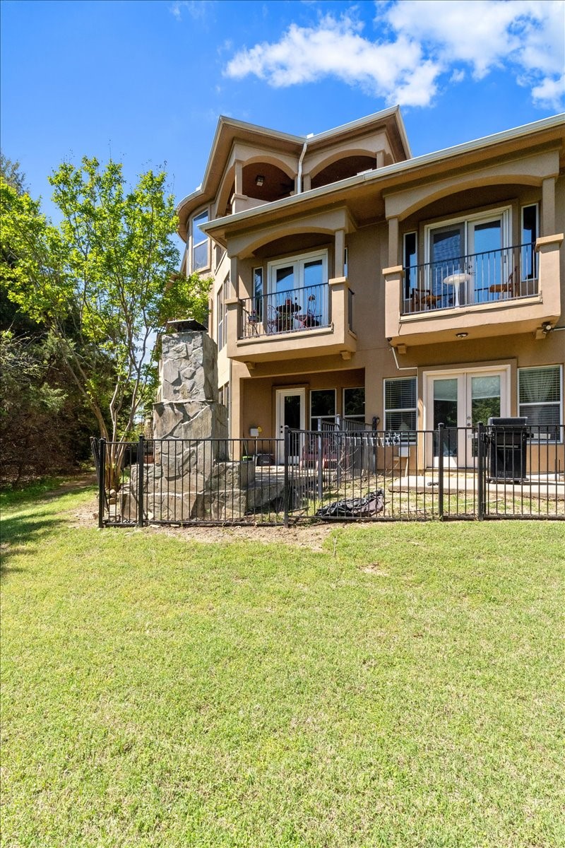 2605 Piazza Court 2