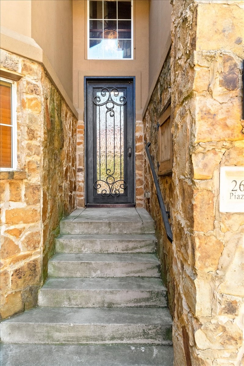2605 Piazza Court 2
