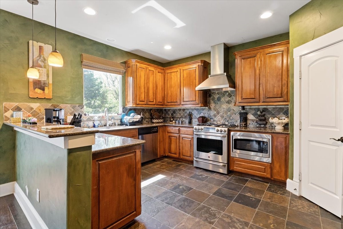 2605 Piazza Court 2
