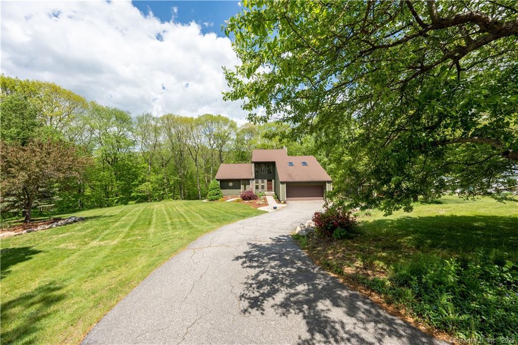 67 Deer Hill Lane