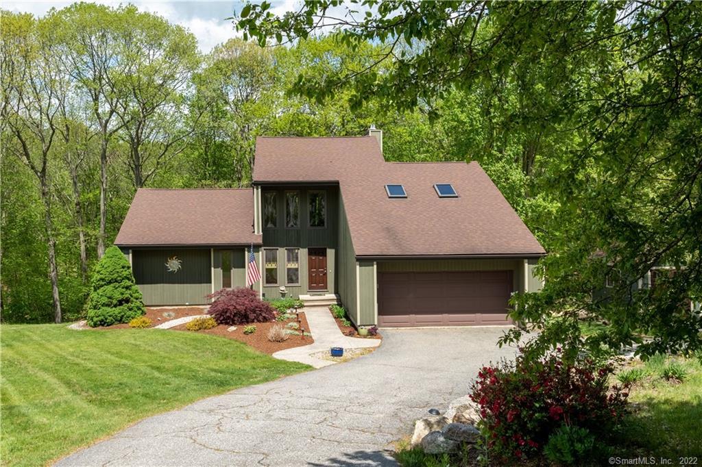 67 Deer Hill Lane