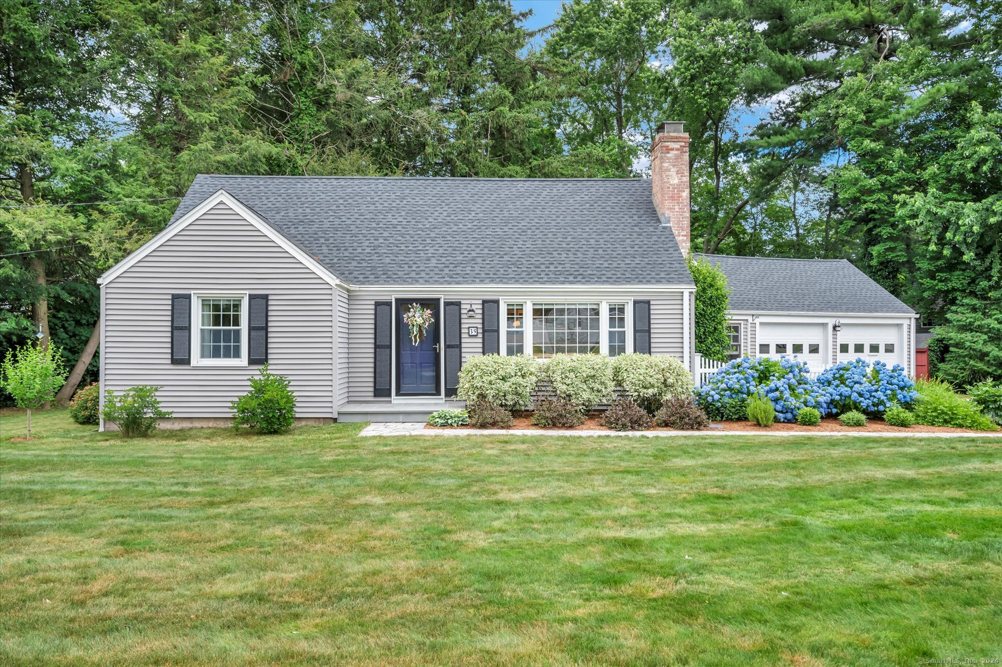 35 Stockade Road