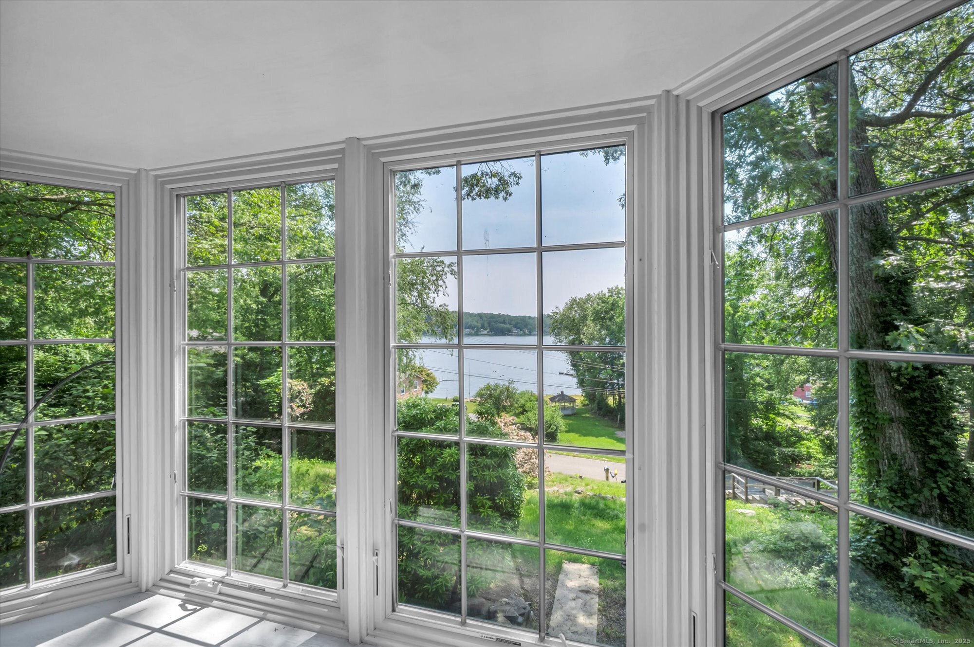 421 Hemlock Point Drive