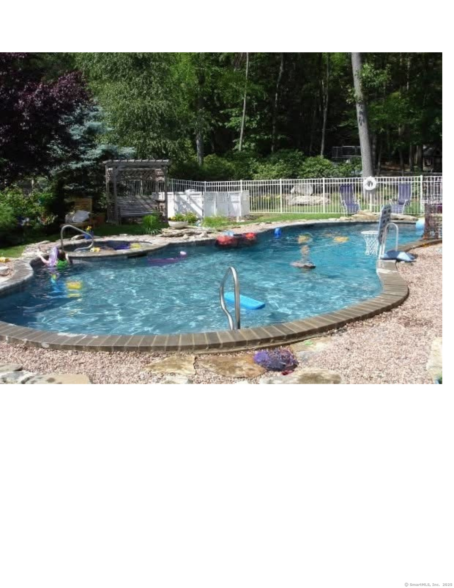 421 Hemlock Point Drive
