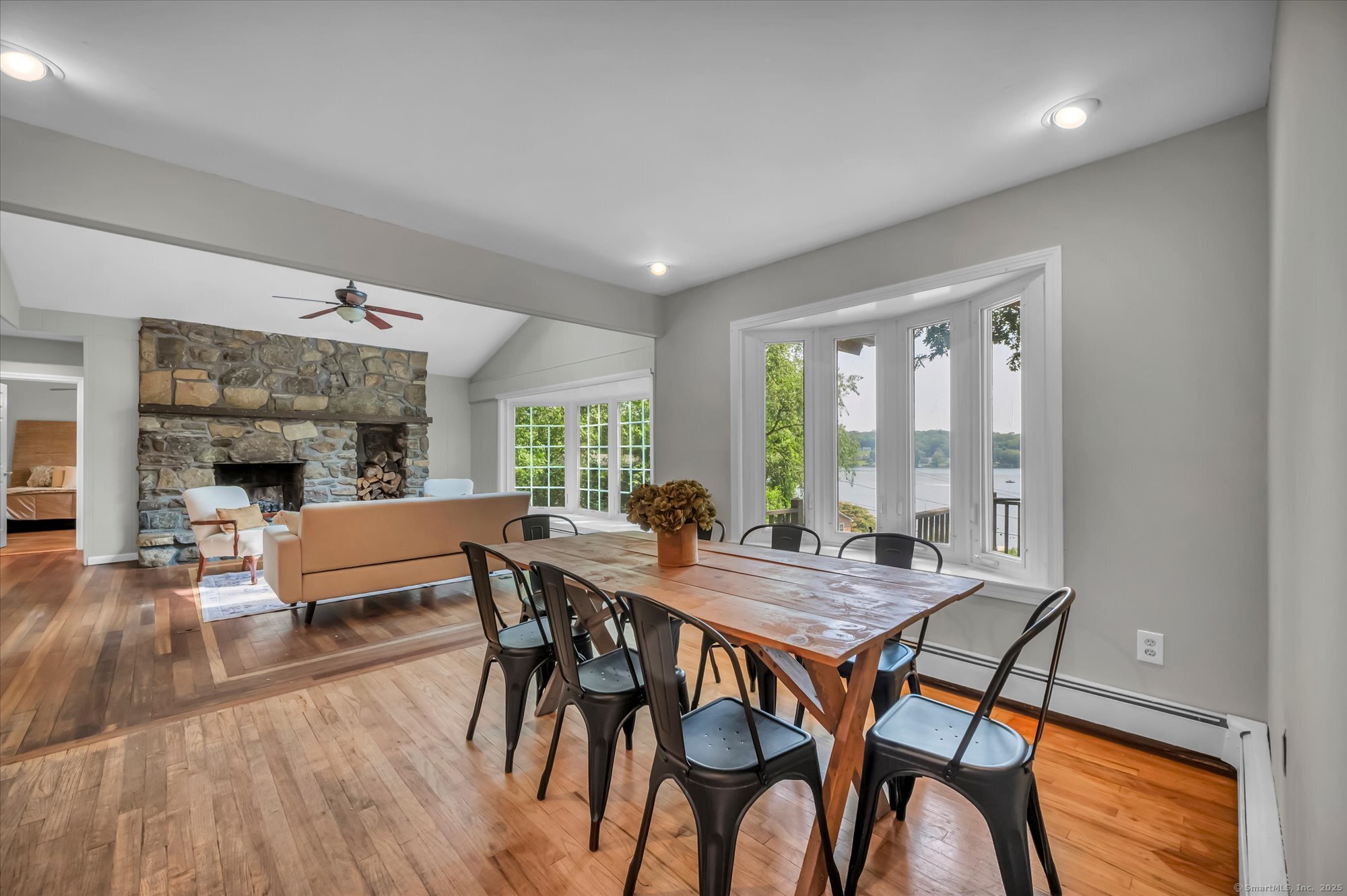 421 Hemlock Point Drive