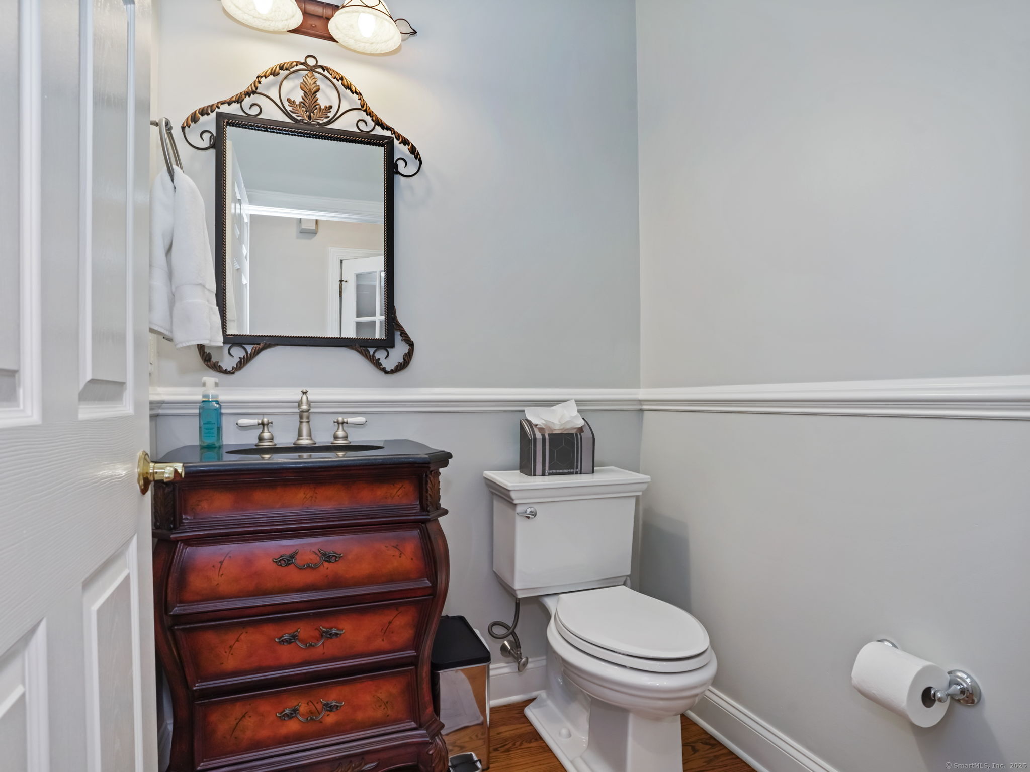 7 Regency Circle 7
