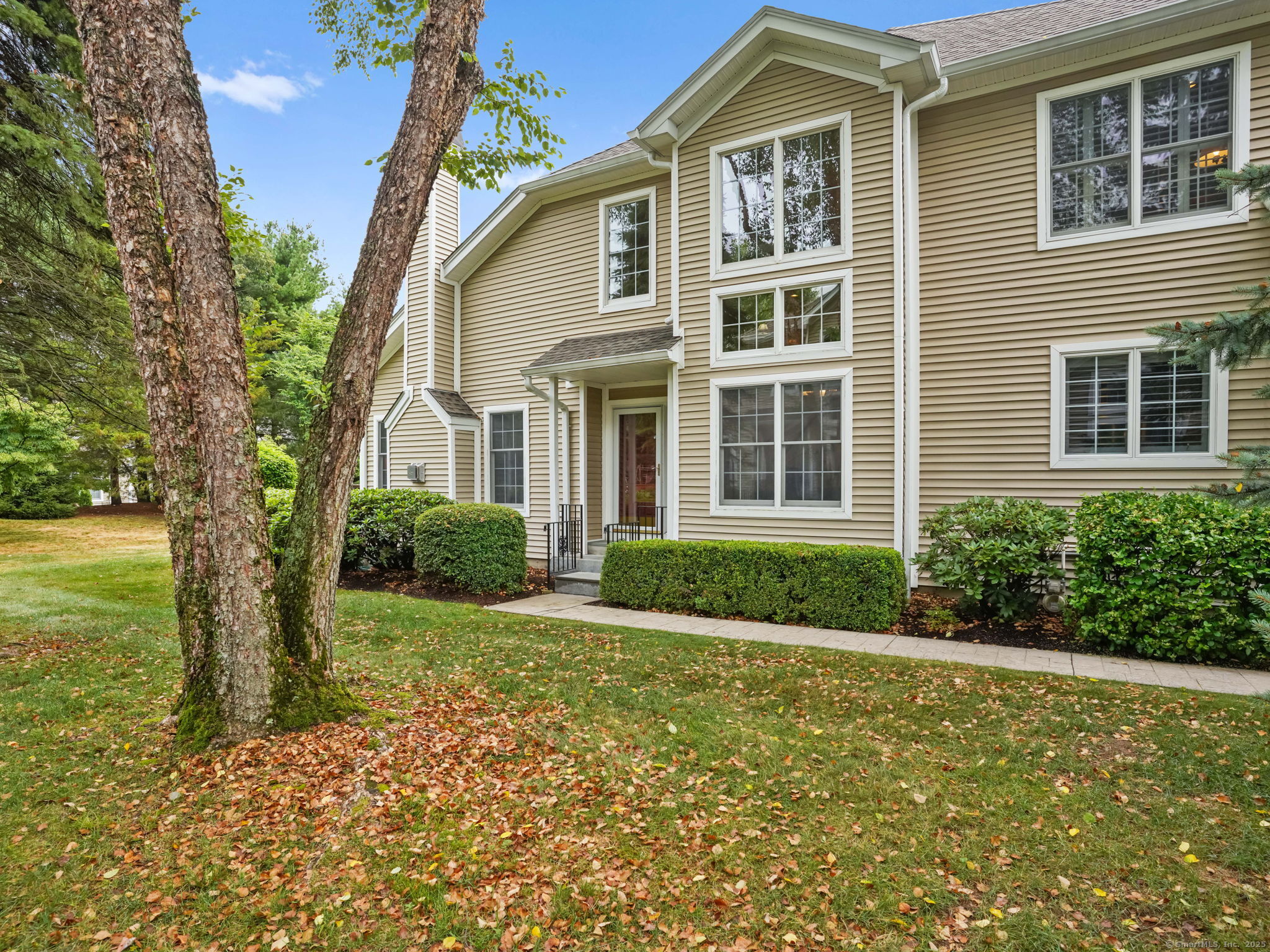 7 Regency Circle 7