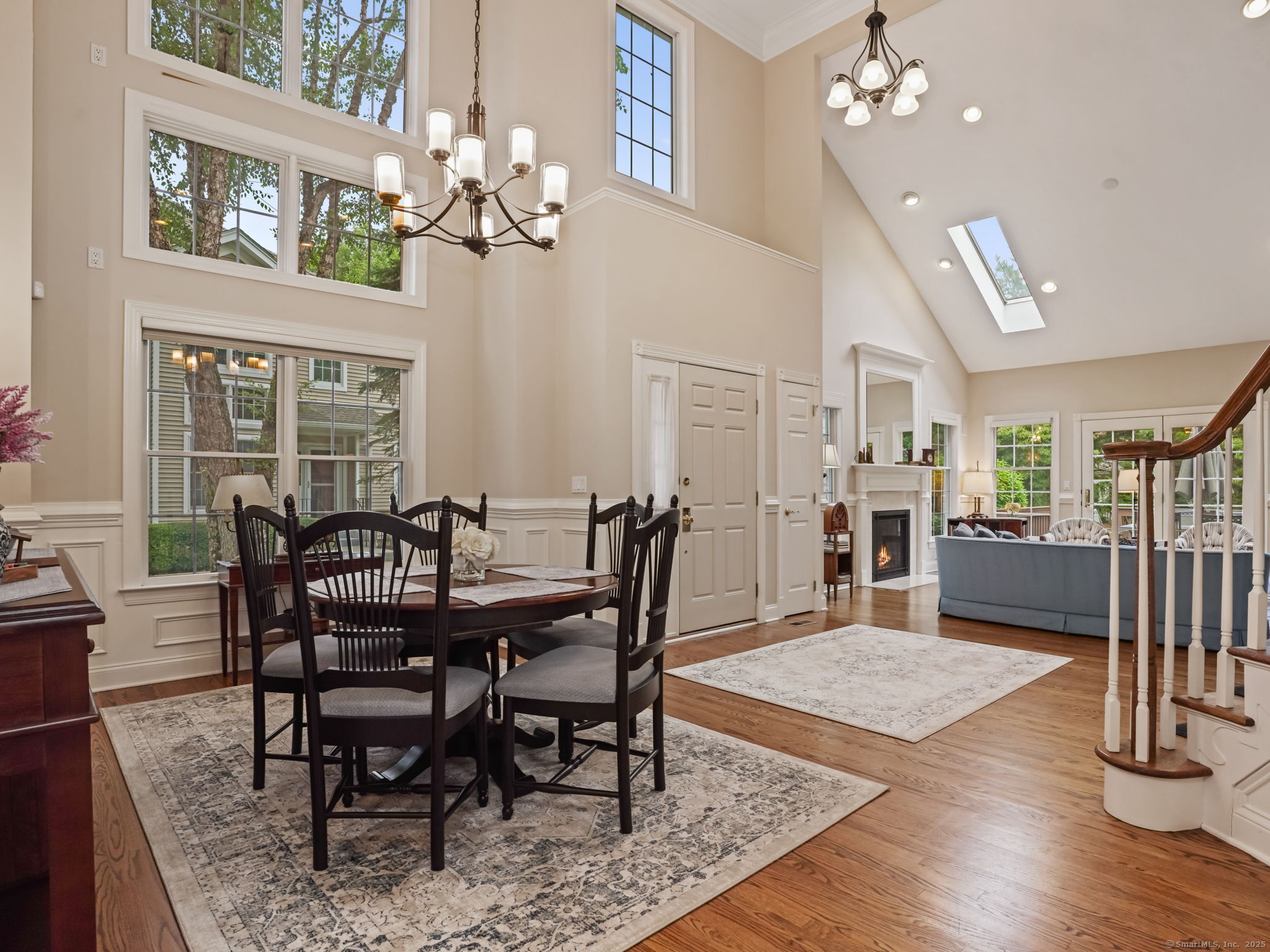 7 Regency Circle 7