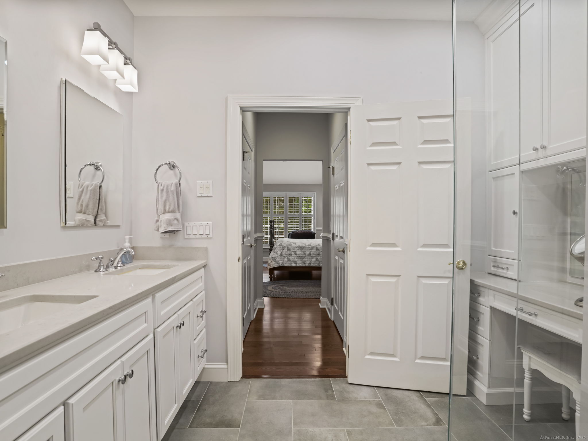 7 Regency Circle 7
