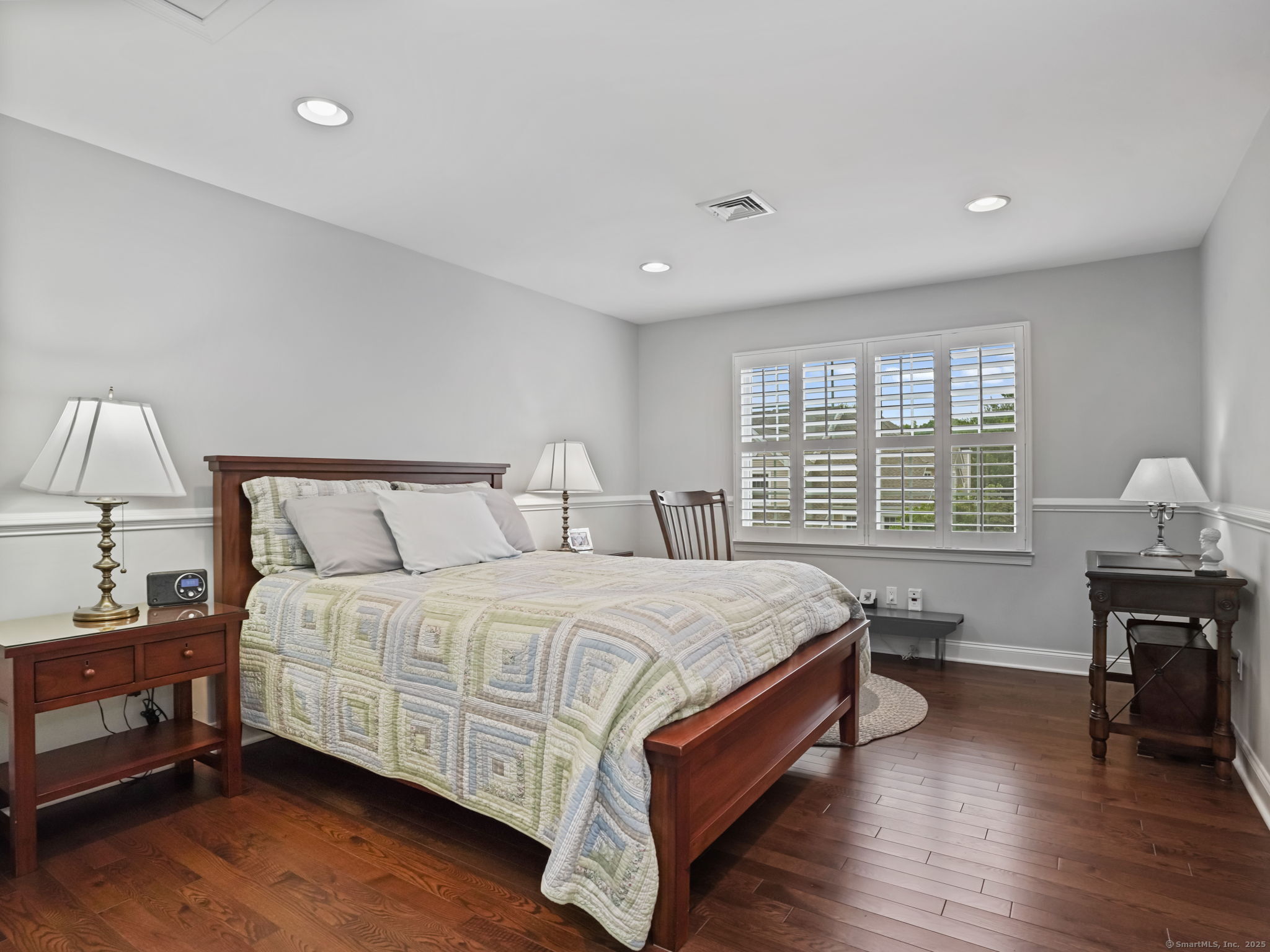 7 Regency Circle 7